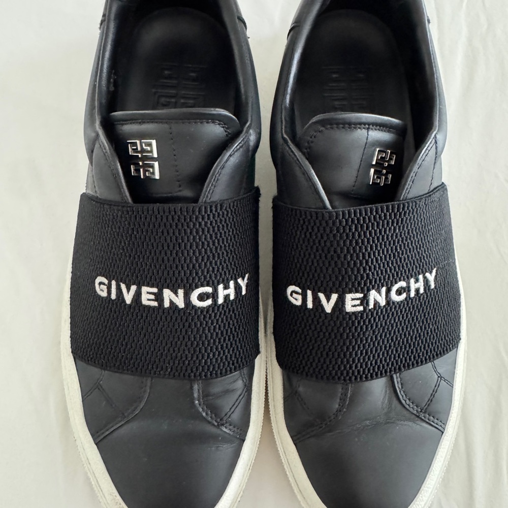 Givenchy Men's Black and White Slip-On Sneakers
